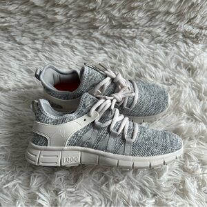 Inzcou Amazon Running Shoes Lightweight Gray New In Box Size 7